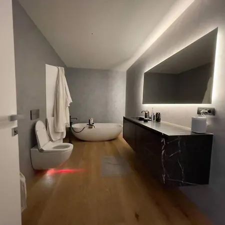 Unique With Sea View And Free Parking 别墅 *