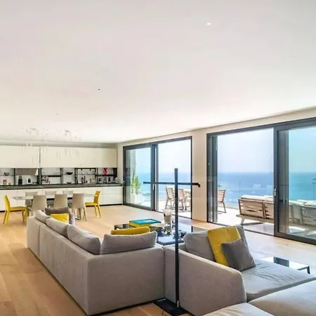 Unique With Sea View And Free Parking